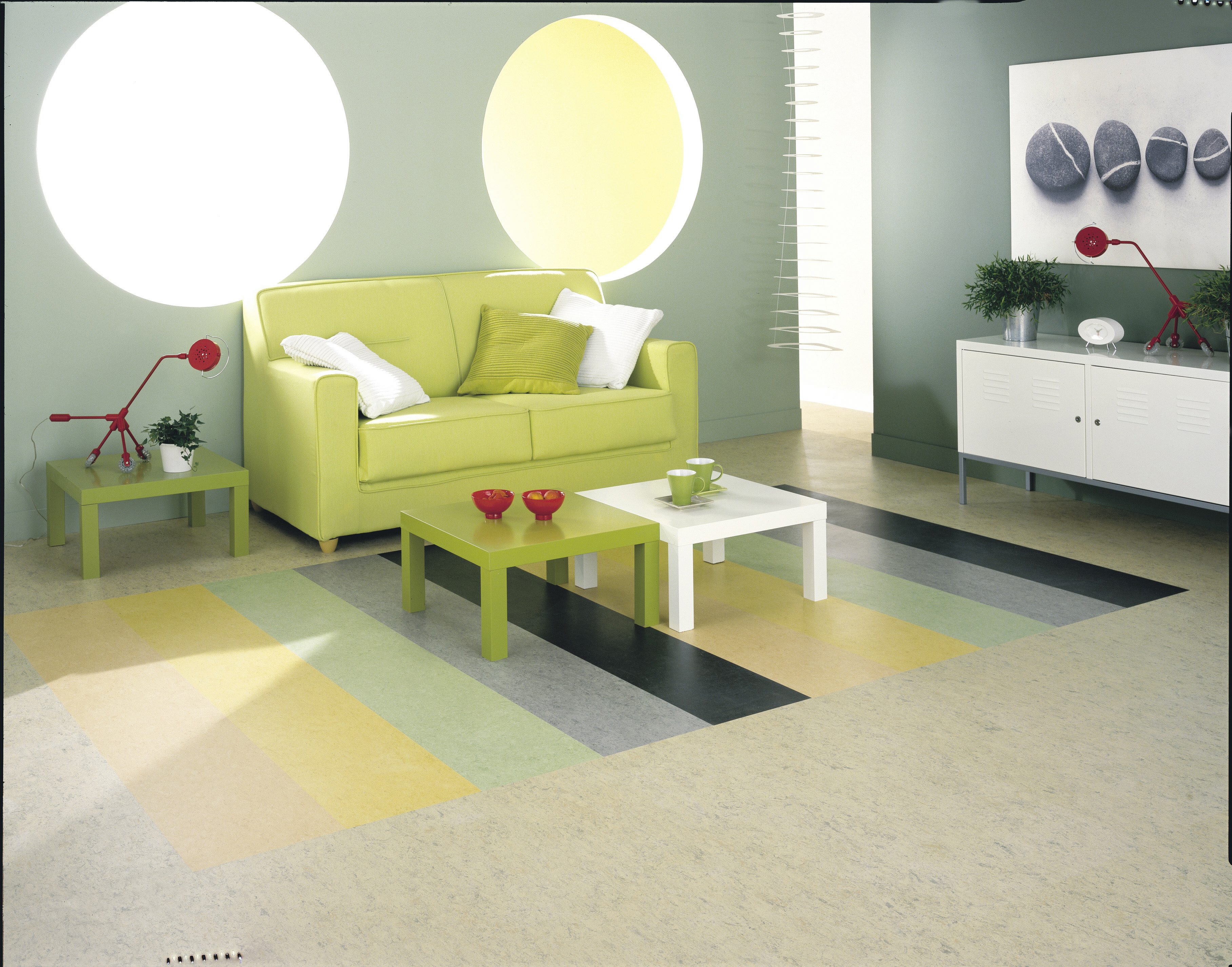 O podea din linoleum poate fi o alegere excelentă pentru orice cameră. Mituri false despre linoleum