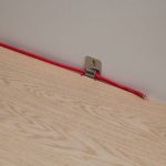 Pasul 8 în montarea plintei pentru parchet cu Tarkett Clips